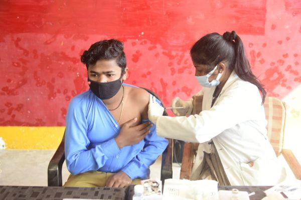 कोविड-19 के मामलों में फिर आई उछाल, मिले 133 केस, 6 कंटेनमेंट जोन और बने