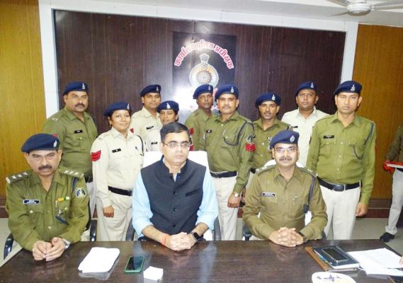 13 प्रधान आरक्षक बने सहायक उप निरीक्षक, 58 आरक्षक हुए प्रधान आरक्षक पर पदोन्नत