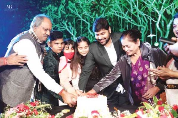 जन्मदिन पर आकाश को साय, गौरीशंकर, बृजमोहन ने दी बधाई