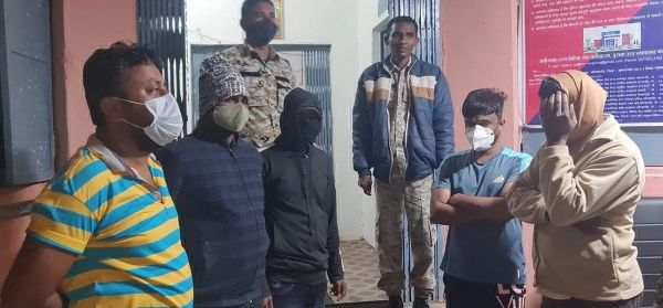 पांच जुआरियों को भेजा जेल