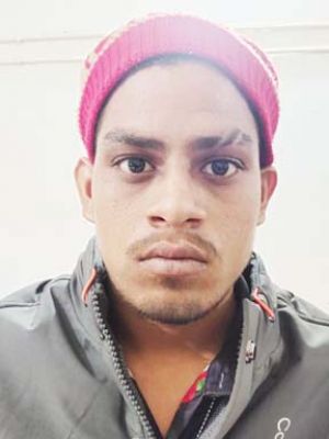 मोटर साइकिल पर गांजा की तस्करी करते 2 पकड़ाए