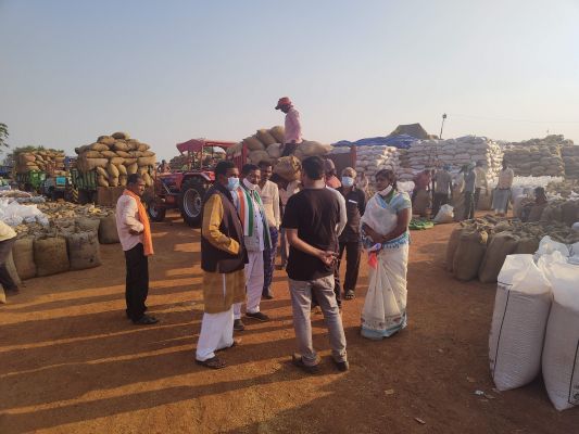 धान खरीदी में अनियमितता बर्दाश्त नहीं-बंजारे