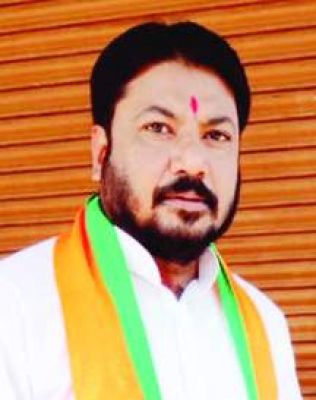 सरकार रोजगार नहीं दे पा रही, मजदूर दूसरे प्रदेश में जाकर हो रहे हैं  प्रताडि़त- मुदलियार