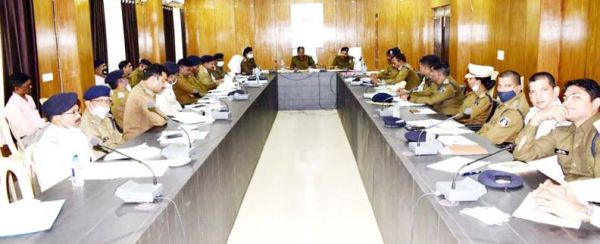 प्रभावी बीट व्यवस्था के साथ बेसिक पुलिसिंग पर जोर