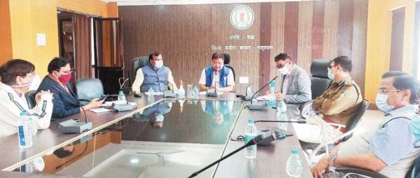 सांसद ने कोरोना से बचाव संबंधित तैयारियों का लिया जायजा