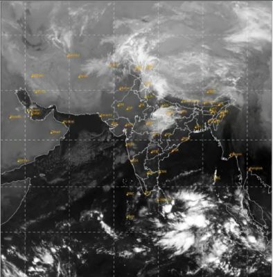 पश्चिमी विक्षोभ के प्रभाव से आसमान में छाए रहे घने बादल