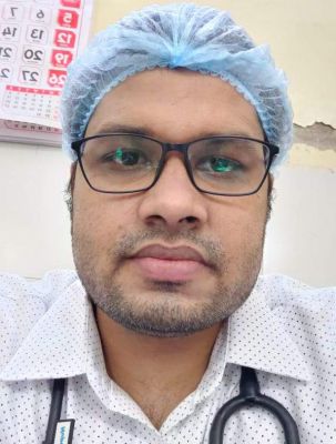 नांदगांव मेडिकल कॉलेज में यथावत सेवाएं देंगे डॉ. प्रकाश खुंटे