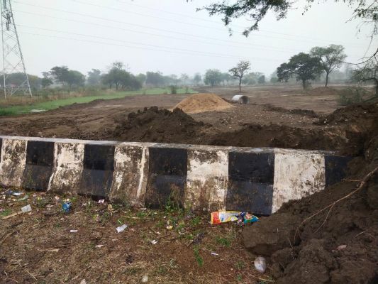 बिना डायवर्सन कृषि भूमि में आशियाना बनाने की तैयारी