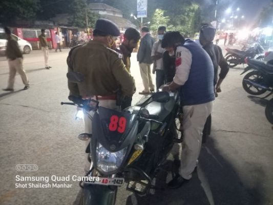 मास्क न लगाने वालों पर जुर्माना