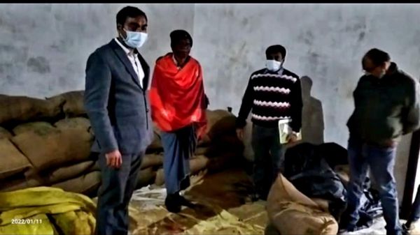 खैरबार धान खरीदी केंद्र से 124 बोरी धान जब्त प्रबंधक पर एफआईआर की तैयारी