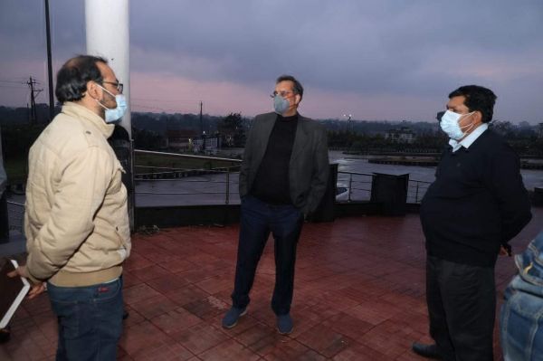 मेडिकल कॉलेज में 7 दिनों के भीतर कोविड सेंटर चालू करने निर्देश