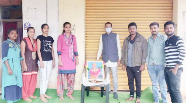 युवाओं के प्रेरणास्रोत हैं विवेकानंद