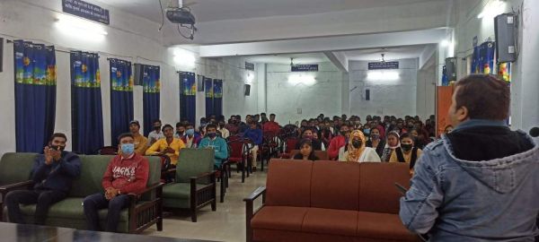 युवाओं को प्रेरणास्रोत हैं विवेकानंद-डॉ. हेमन्त