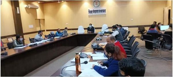 आंबा एवं पंचायत भवन, नरवा, गौठान निर्माण कार्यों में प्रगति नहीं  