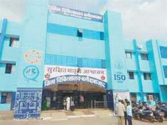 जिला अस्पताल में अब तक आरटीपीसीआर लैब शुरू नहीं