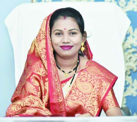 युवाओं को झूठे सपने दिखाकर सरकार कर रही छलावा-गीता