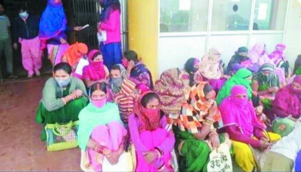 नसबंदी में लेटलतीफी से मितानिनें नाराज