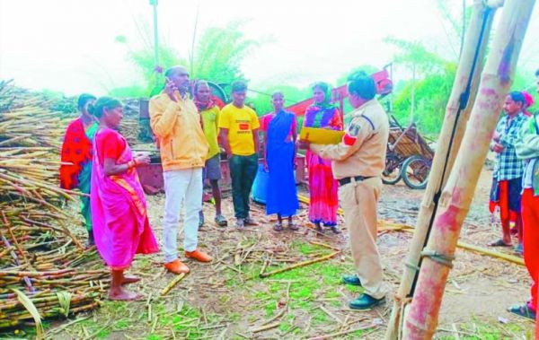किराये के मकान में निवासरत बाहरी व्यक्तियों व निजी संस्थानों में पुलिस दे रही दबिश