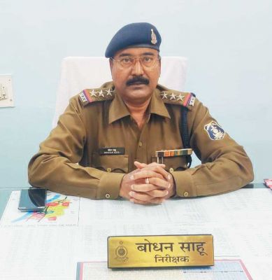 उल्लेखनीय कार्य के लिए नवापारा थाना को सम्मान