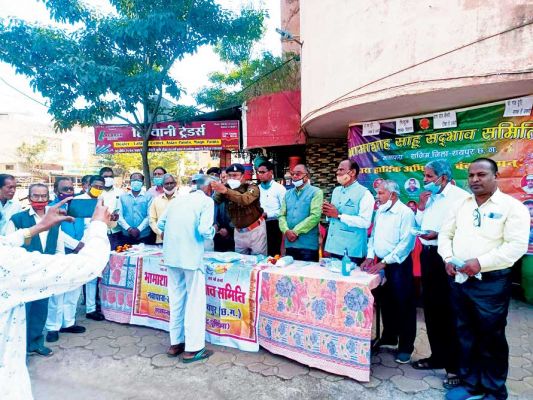 भामाशाह साहू सद्भाव समिति ने बांटे 1000 मास्क