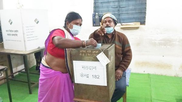 पंचायत उपचुनाव में मतदाताओं में दिखा उत्साह