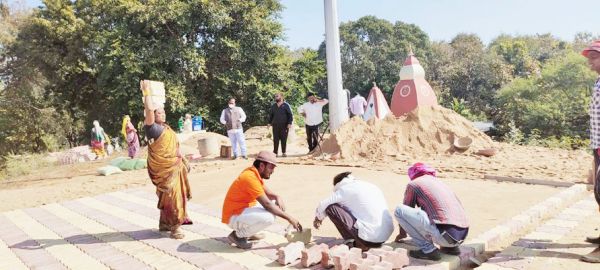नपाध्यक्ष ने किया इंटरलॉकिंग का निरीक्षण