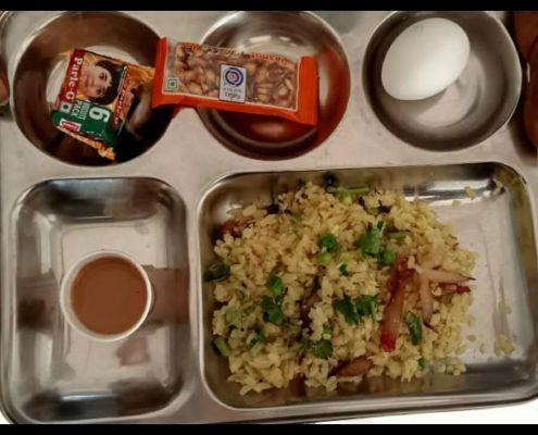 मेडिकल कॉलेज और कोविड केयर सेंटरों में मरीजों को मिल रहा पौष्टिक आहार