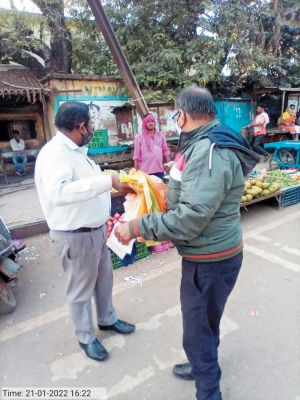 पॉलीथिन के खिलाफ 13 दुकानदारों से निगम ने वसूले जुर्माना