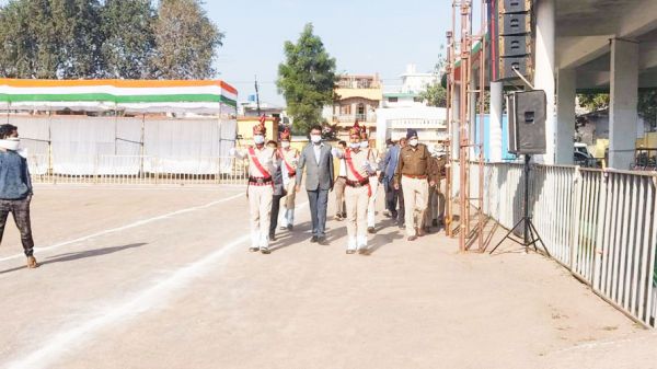 गणतंत्र दिवस मुख्य समारोह का अंतिम अभ्यास एकलव्य खेल मैदान परिसर में आयोजित