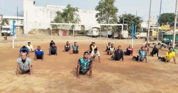 आजादी के अमृत महोत्सव की हुई शुरुआत, खिलाडिय़ों ने किया सूर्य नमस्कार
