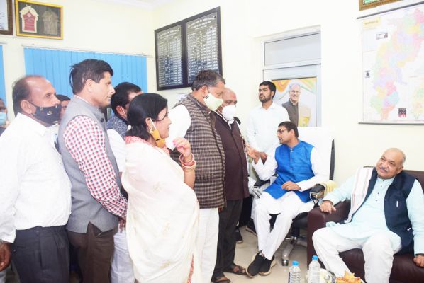 किसानों को जैविक खेती के लिए करें प्रोत्साहित-चौबे