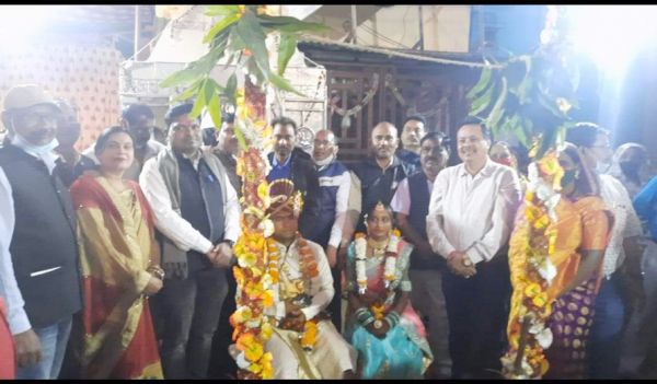 सावित्री की शादी के लिए साहू समाज आया आगे