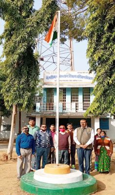 नेत्रहीन विद्यालय में लहराया तिरंगा