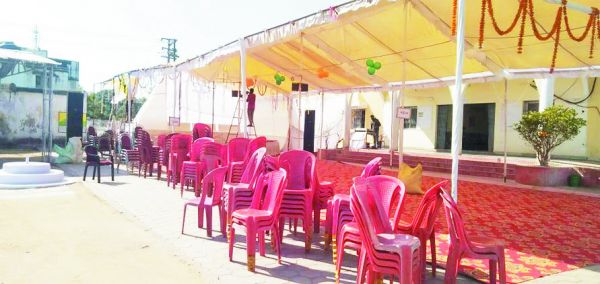 शपथ ग्रहण के पहले हटा शामियाना, भाजपा ने मचाया हंगामा