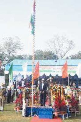  श्री सीमेंट प्लांट में ध्वजारोहण