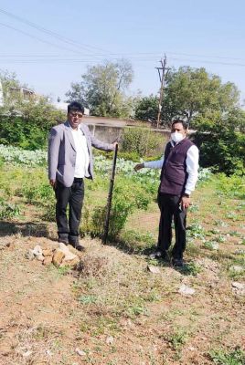 डीईओ ने किया स्कूलों का निरीक्षण