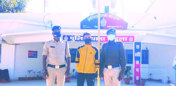 पांच माह से फरार आरोपी एमपी से बंदी