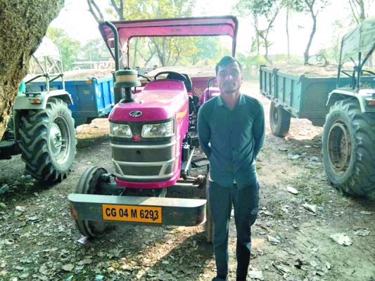 अवैध रेत परिवहन पर कार्रवाई, 10 गाडिय़ां जब्त