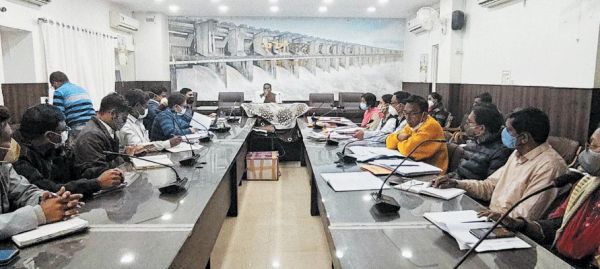 प्राथमिक स्कूल के बच्चों के समग्र विकास के लिए माइक्रोप्लानिंग करने निर्देश- कलेक्टर