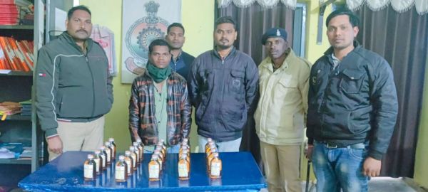शराब का अवैध परिवहन करते 2 बंदी