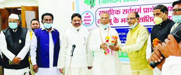 गांधी के विचार आज भी प्रासंगिक- विजय