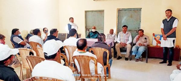 कांग्रेसियों ने गांधी को दी श्रद्धांजलि