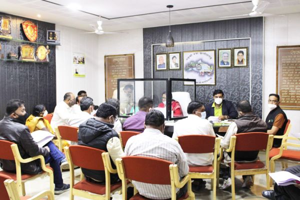 गुड़ाखू लाइन में व्यवसायिक परिसर और फ्लाई ओवर के नीचे मटका विक्रय व पार्किंग का प्रस्ताव पारित