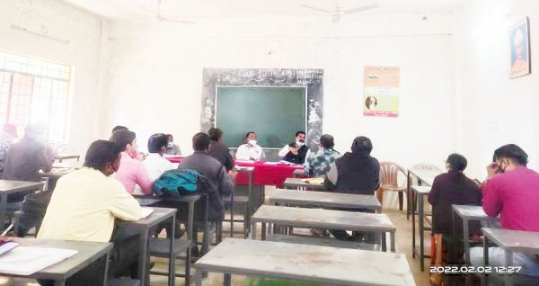 काम में लापरवाही पर शिक्षकों पर होगी कार्रवाई