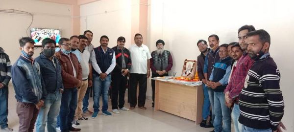 सरगुजा प्रेस क्लब में विद्या की देवी माता सरस्वती का हुआ पूजा