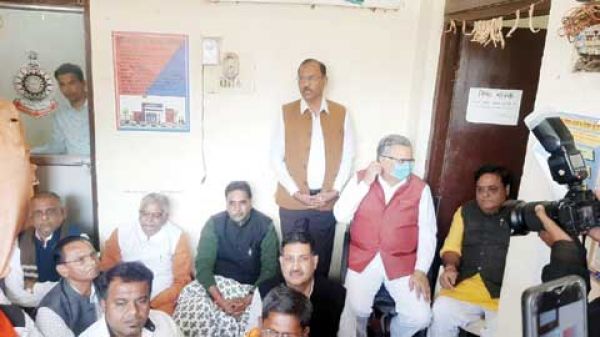  मूणत के समर्थन में घिरा विस थाना, रमन-कौशिक का एलान, रोज देंगे धरनासोमवार   को रायपुर बंद
