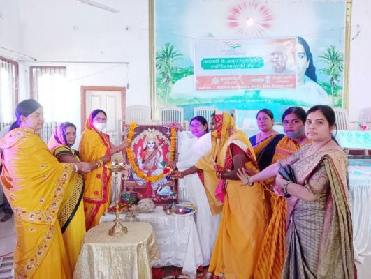 बसंत पंचमी खुशियों के साथ-साथ शिक्षा ज्ञान और समृद्धि का त्यौहार