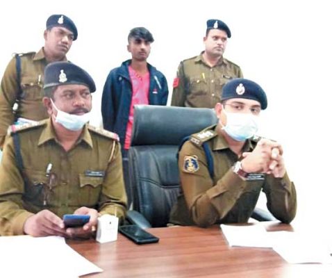 नाबालिग लड़कियों से सोशल मीडिया में दोस्ती, वीडियो-फोटो फैलाने की धमकी, गिरोह का सदस्य राजस्थान से बंदी