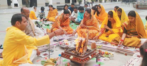 जेपी इंटरनेशनल स्कूल में बसंत पंचमी मनाया गया