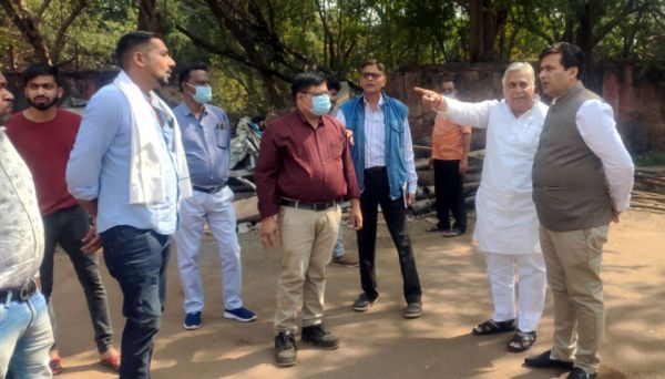विधायक-महापौर ने निगम का किया निरीक्षण